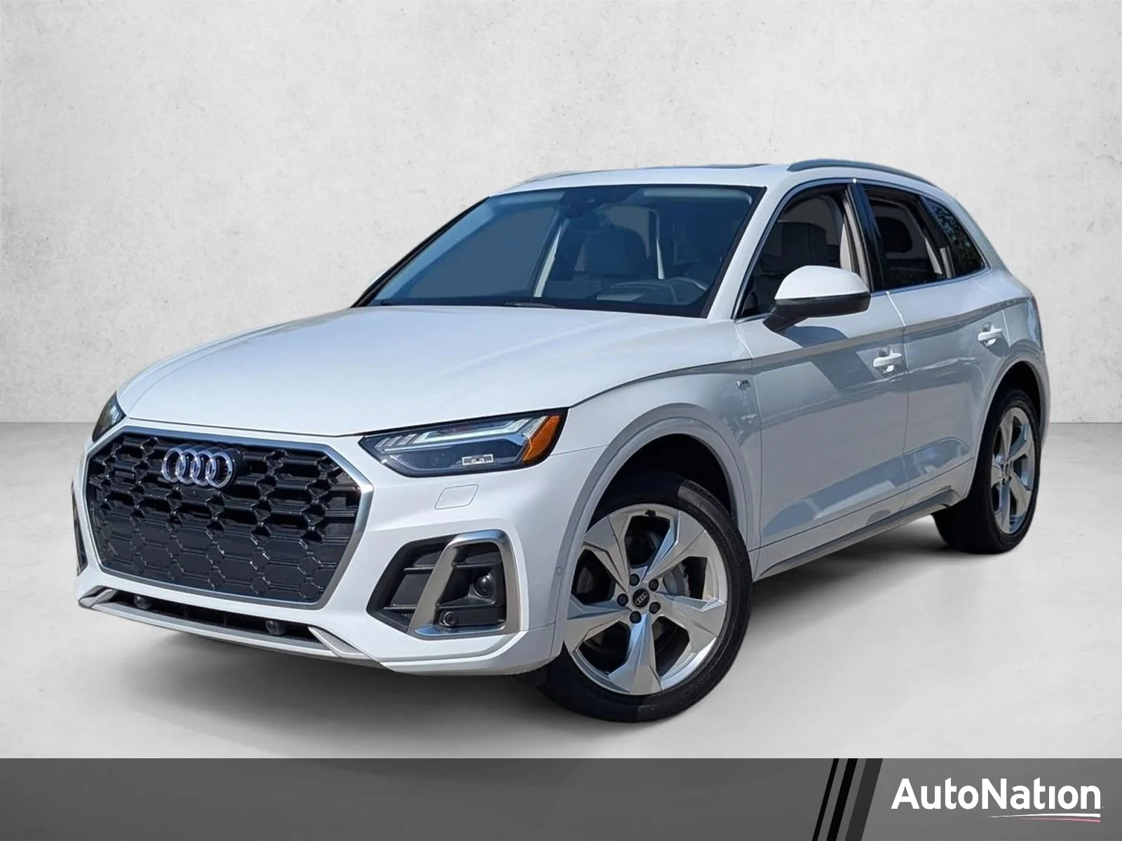 2023 Audi Q5 45 Prestige's photo