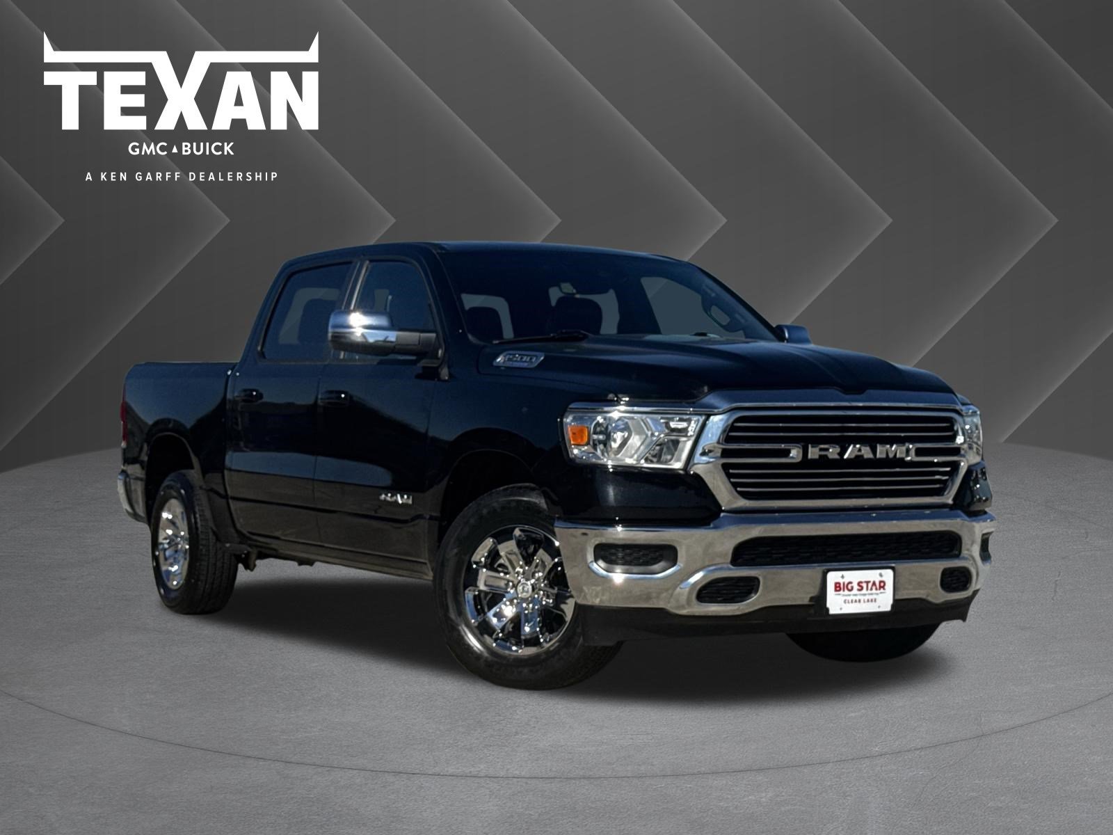2024 RAM 1500 Laramie 4x4 Crew Cab 5'7's photo