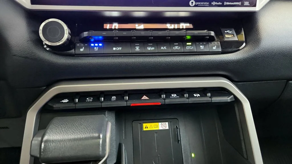 2022 Toyota Tundra Limited - Photo 29
