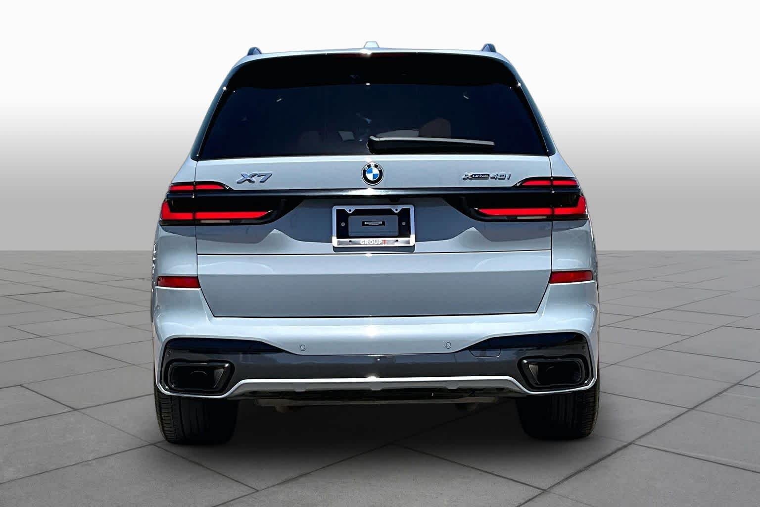 Used 2024 Brooklyn Grey Metallic BMW xDrive40i image 5