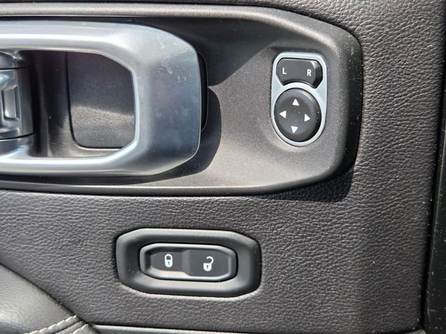 Used 2019 Black Jeep Unlimited Sahara image 27
