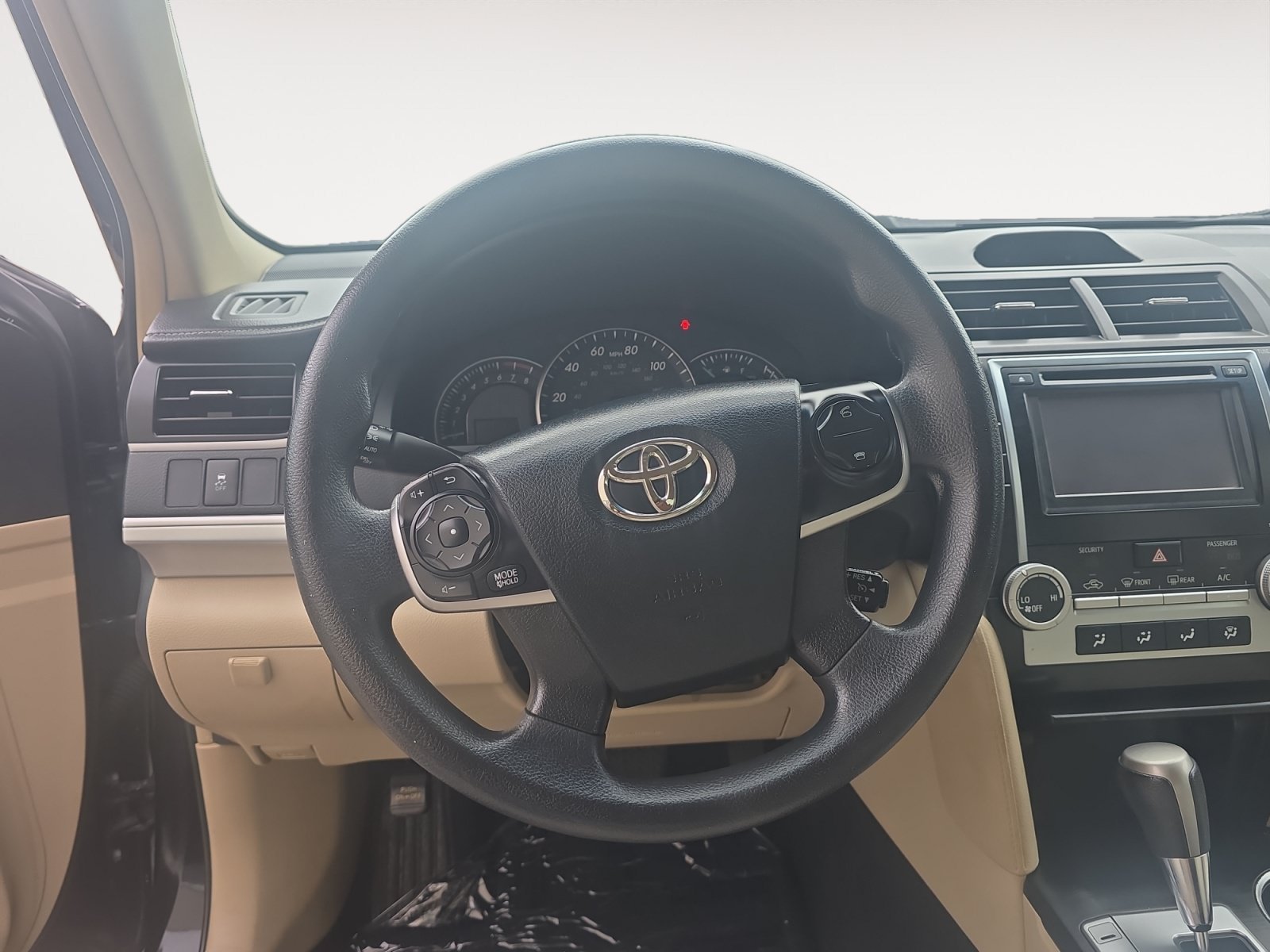Used 2013 Attitude Black Metallic Toyota LE image 13