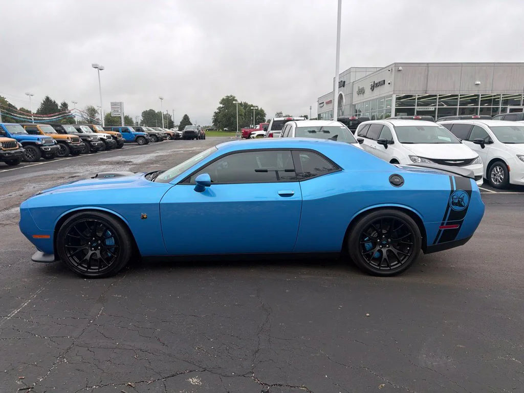 Used 2016 Blue Dodge R/T Scat Pack image 6