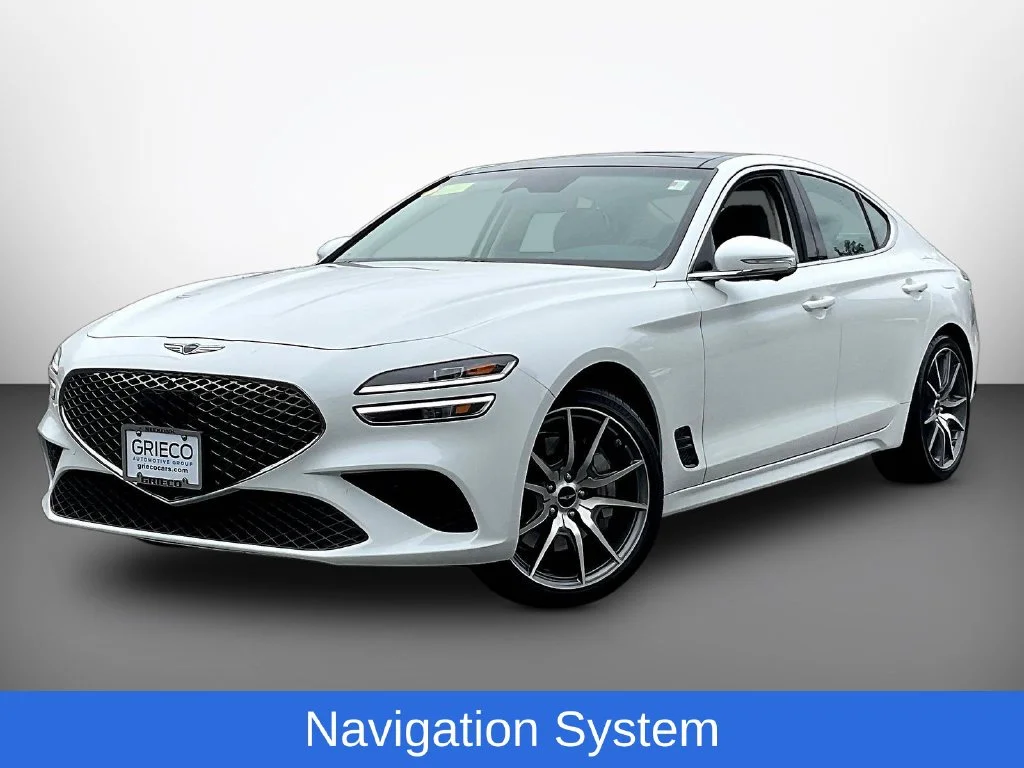 Used 2026 White Genesis 2.5T Prestige image 3