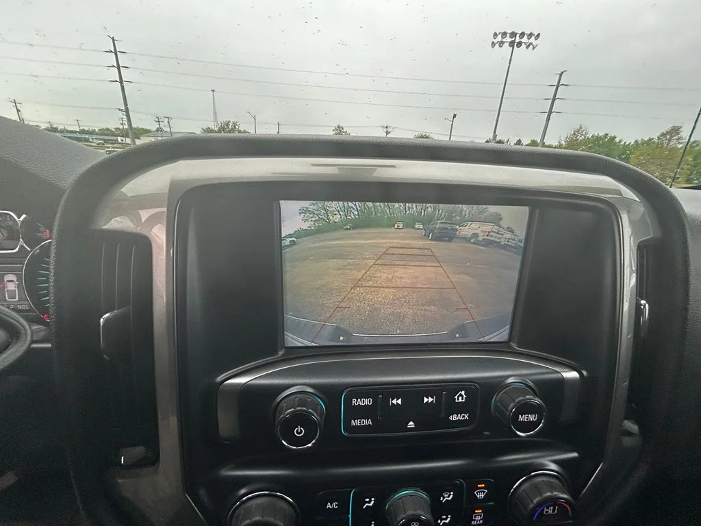 Used 2018 White Chevrolet LT image 16