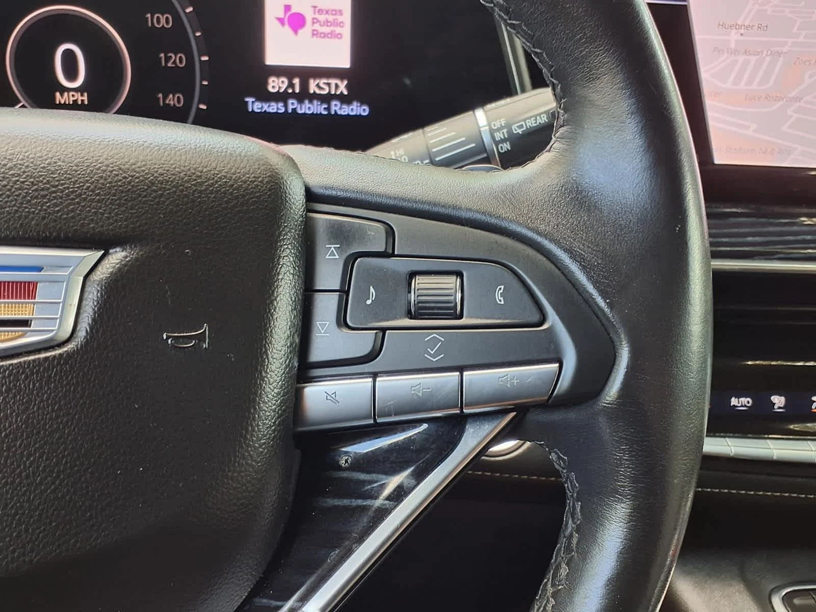 Used 2021 CRYSTAL WHITE TRICOAT Cadillac Sport image 31