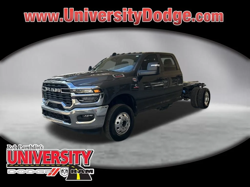 2025 RAM 3500 Tradesman 4X4 Crew Cab's photo
