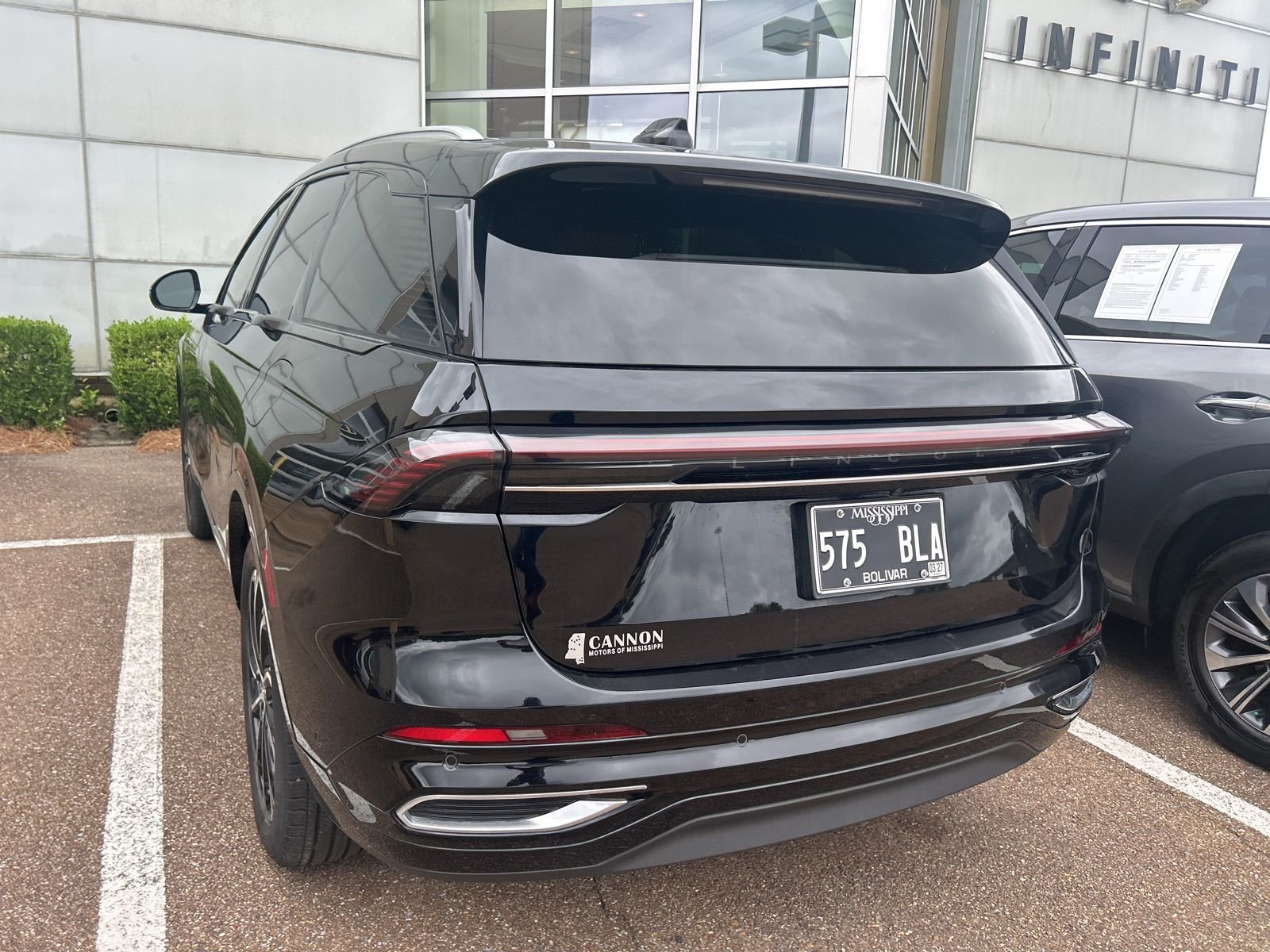 Used 2024 Black Lincoln Reserve image 15
