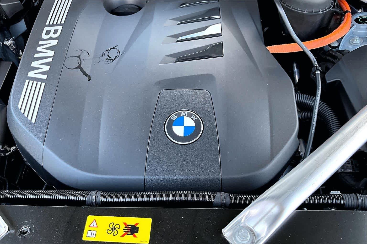 New 2026 Brooklyn Grey Metallic BMW xDrive50e image 17