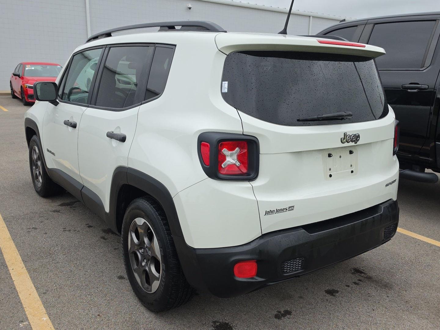 Used 2017 WHITE JEEP WAGON 4 DOOR image 4