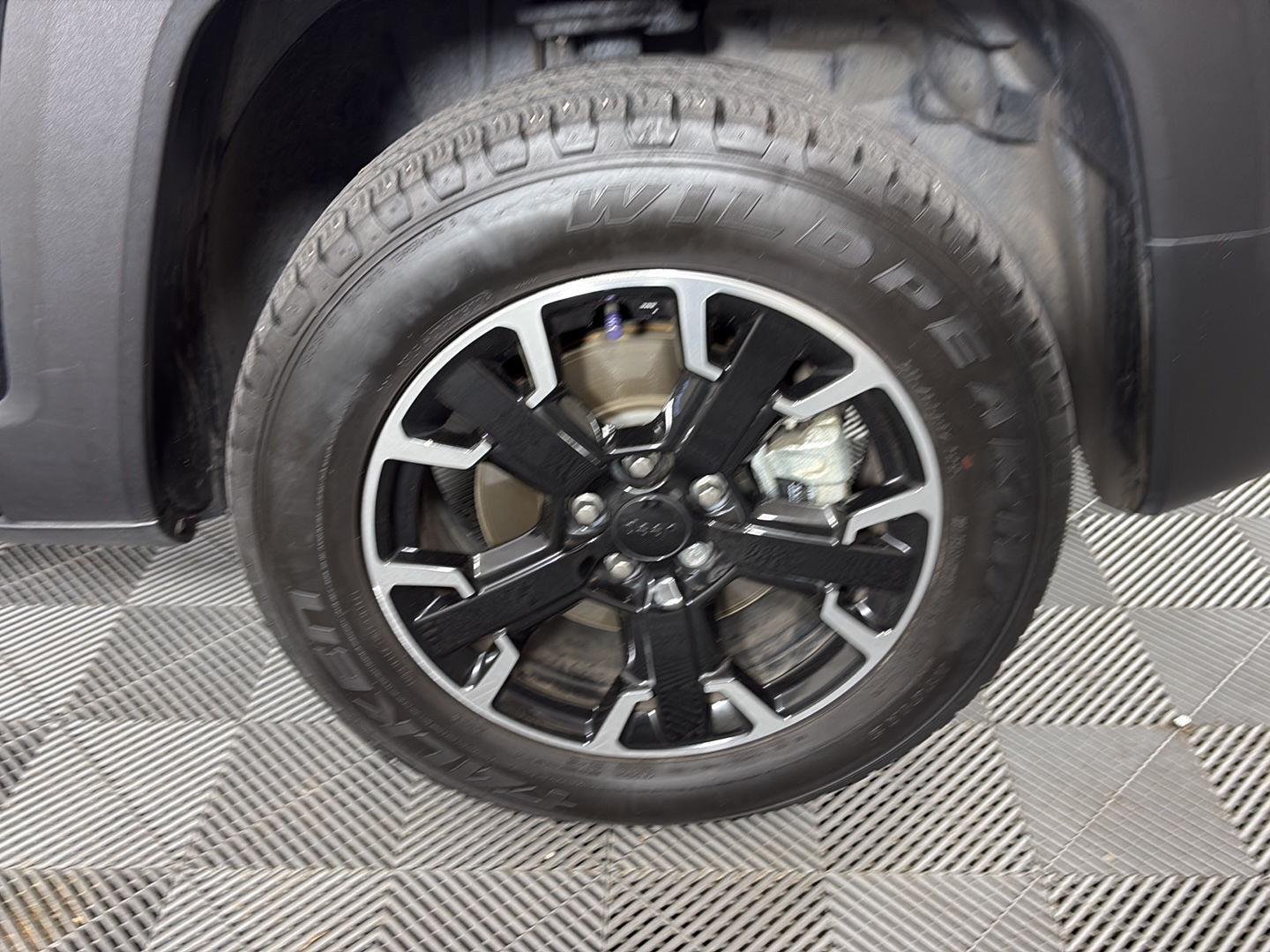 Used 2023 Black Clearcoat Jeep Trailhawk image 14