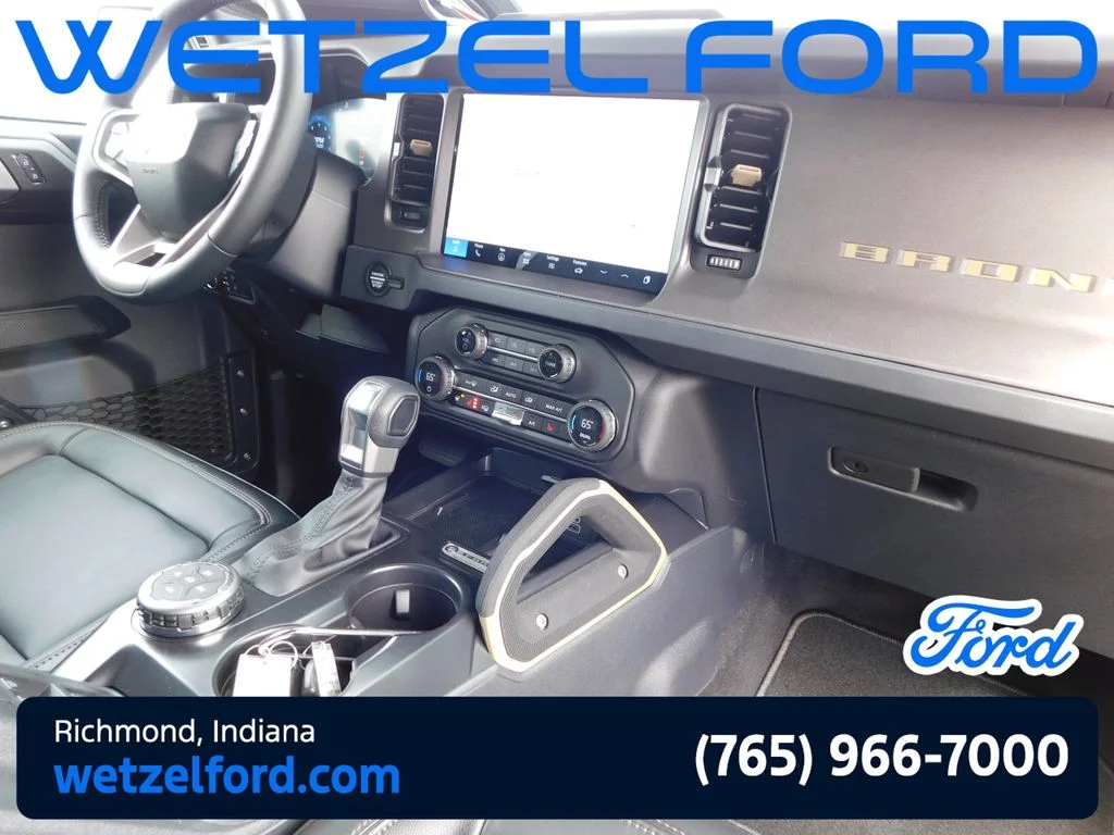 New 2026 Avalanche Gray Ford Badlands® image 19