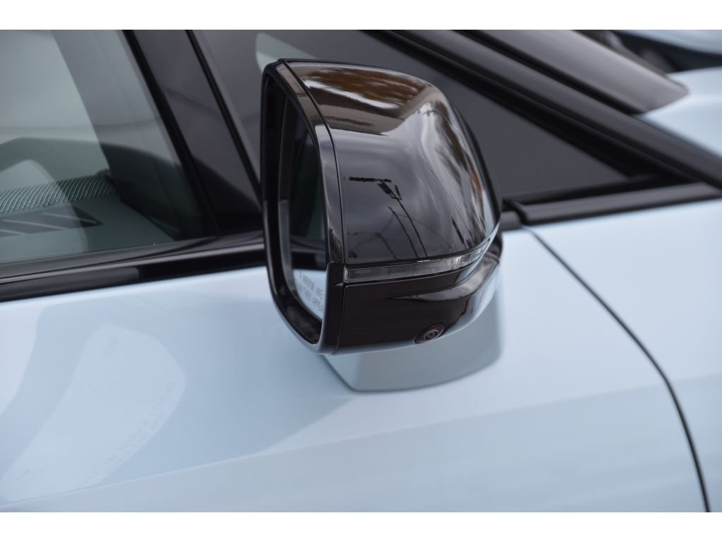 2026 Cadillac OPTIQ Premium Sport - Photo 27