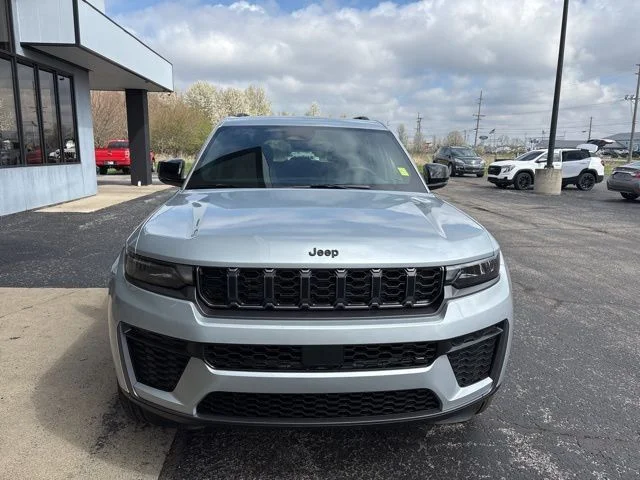 New 2026 Silver Jeep Altitude image 9