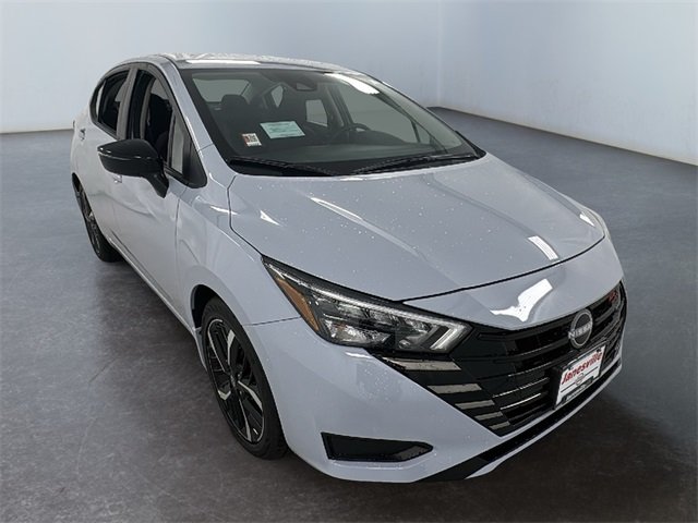 2025 Nissan Versa Sedan SR