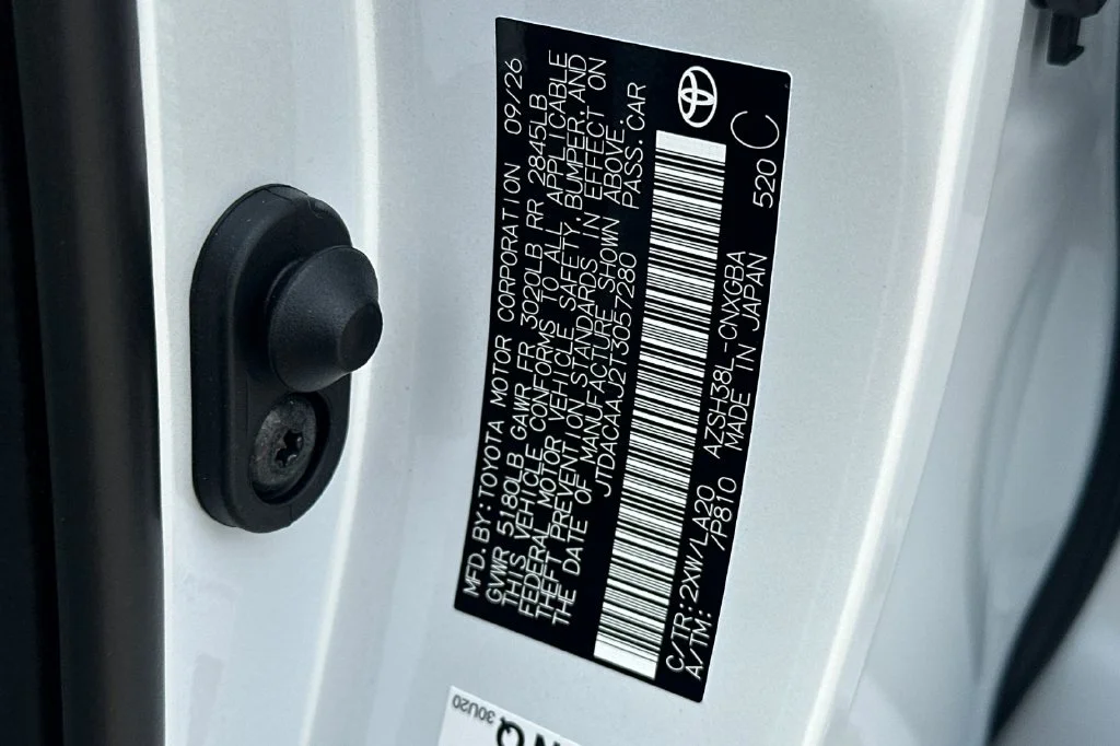 New 2026 Oxygen White with Black roof <sup>1</sup> Toyota  Limited image 34