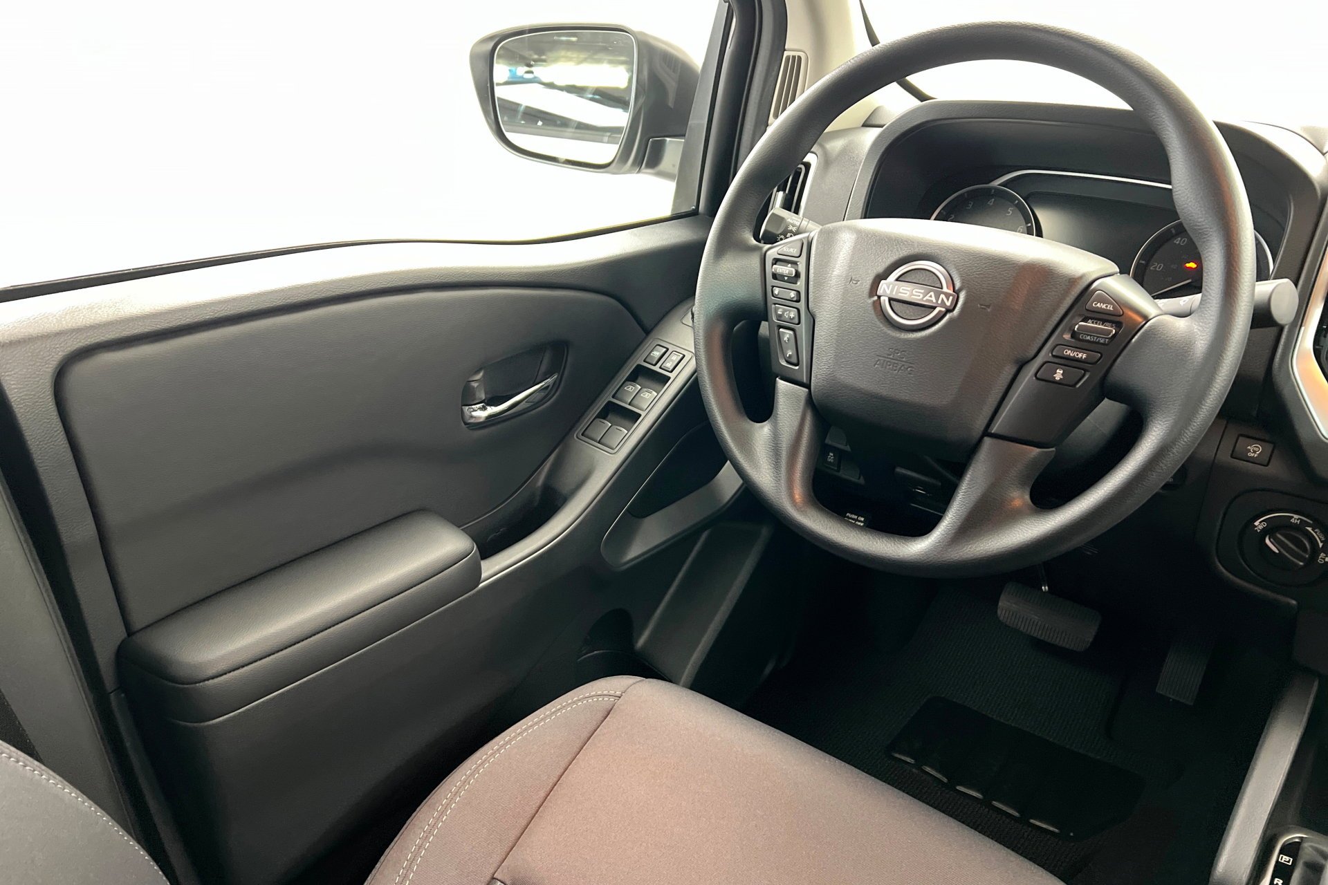 2026 Nissan Frontier SV - Photo 12