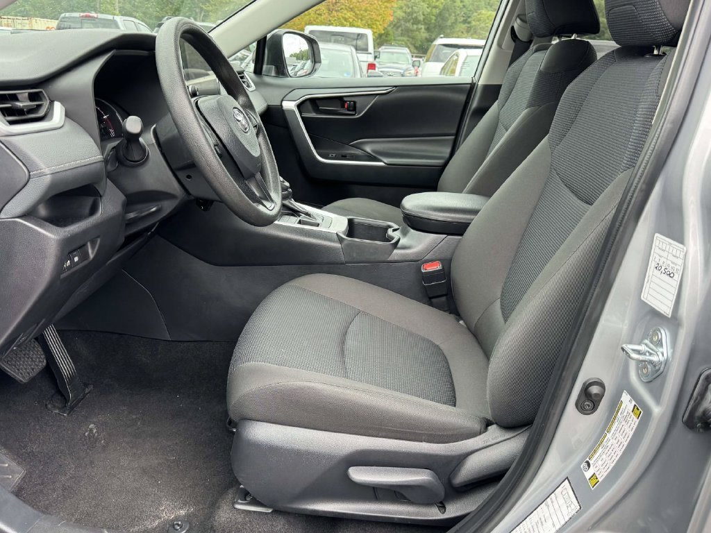 Used 2025 Silver Toyota LE image 19