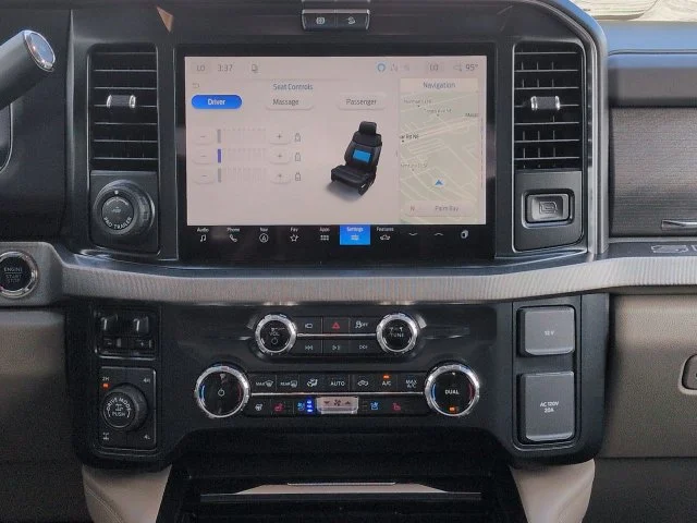 New 2027 Gray Ford Platinum image 18
