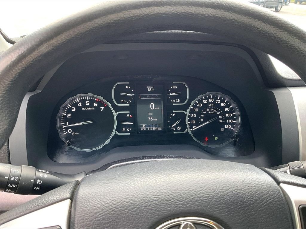 Used 2018 Silver Toyota SR5 image 15