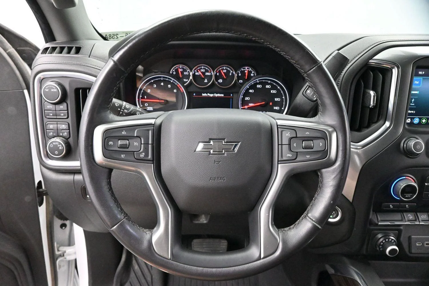 Used 2022 Summit White Chevrolet LT Trail Boss image 15