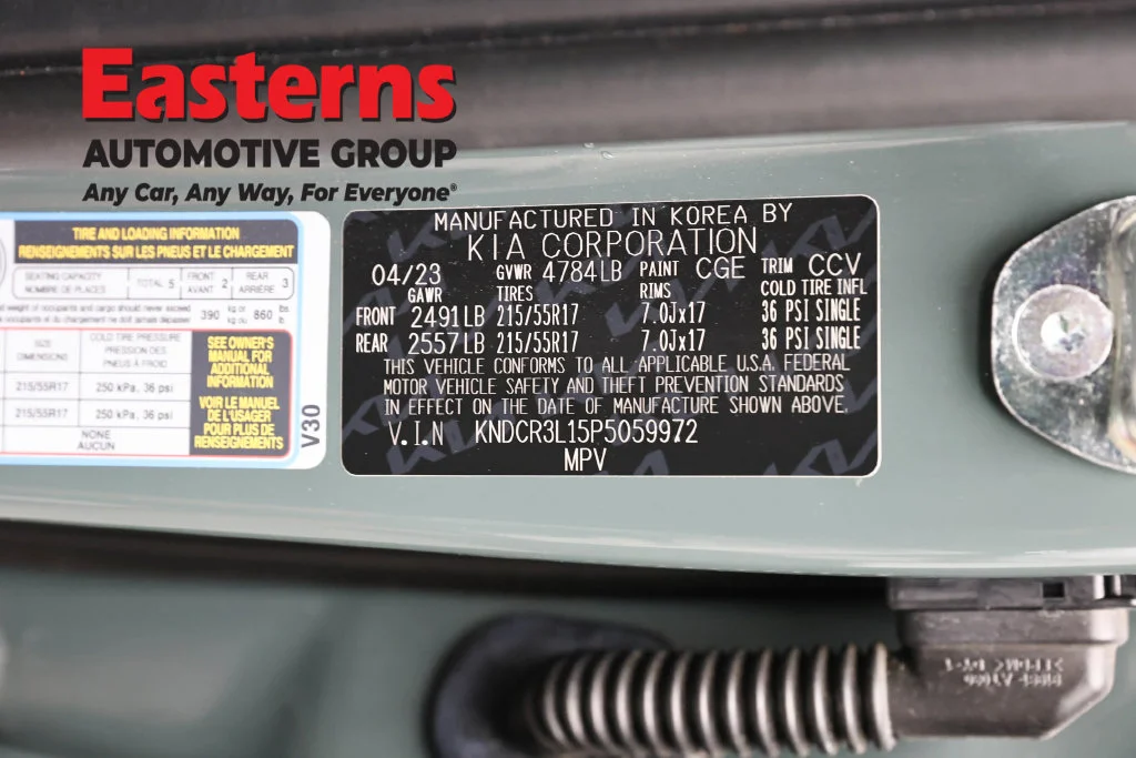 Used 2023 Green Kia Wind image 33