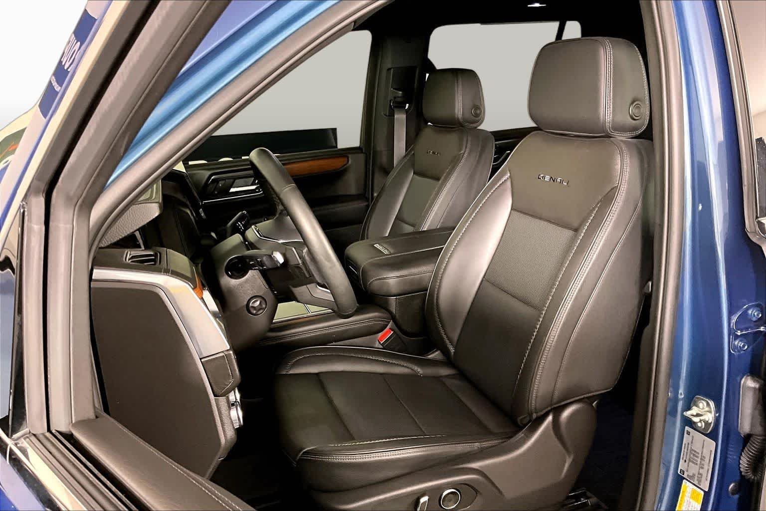 Used 2025 Downpour Metallic GMC Denali image 8