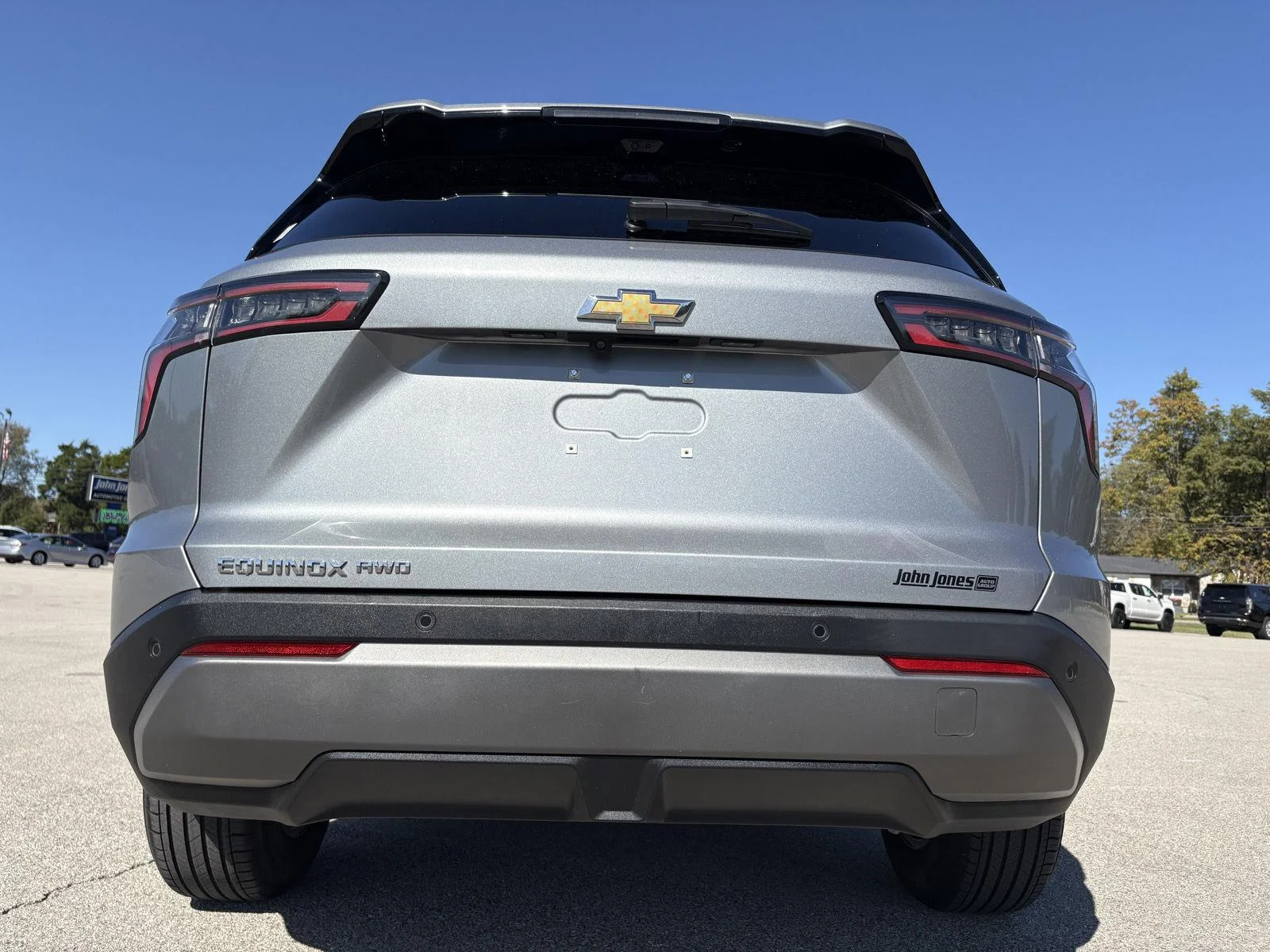 Used 2025 Sterling Gray Metallic Chevrolet AWD LT image 25