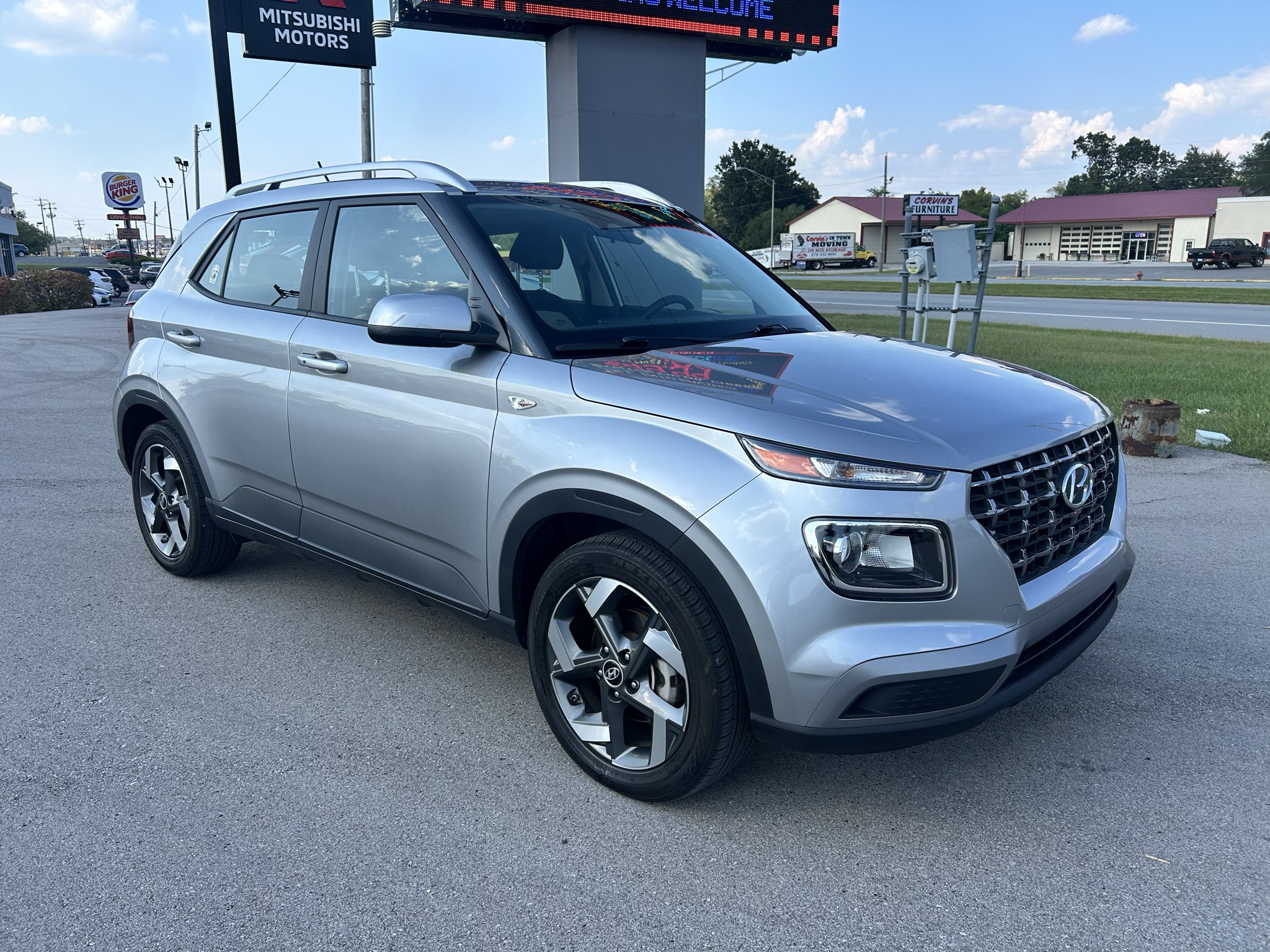 Used 2024 Silver Hyundai  image 1