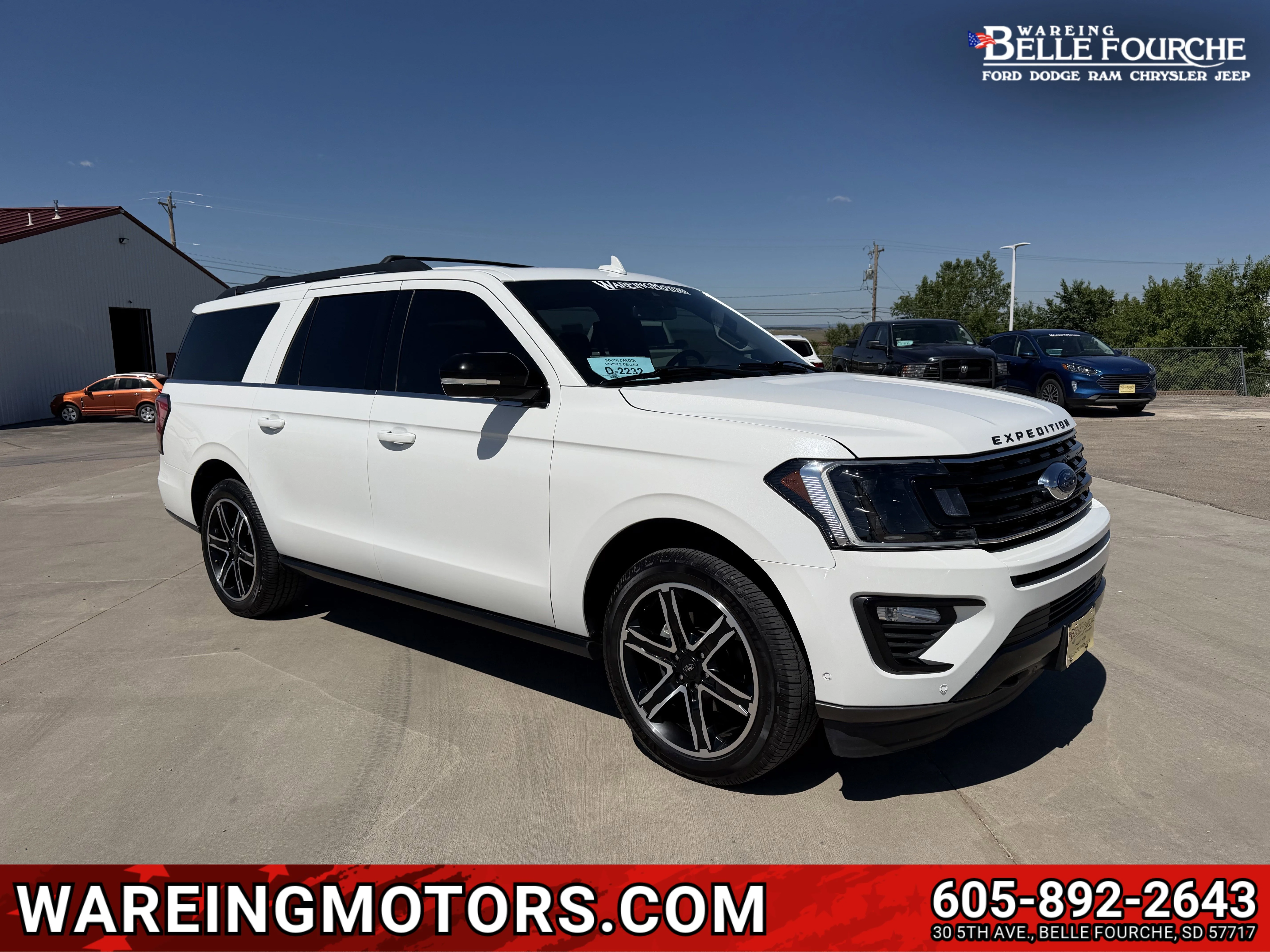 Used 2021 White Ford Limited image 1