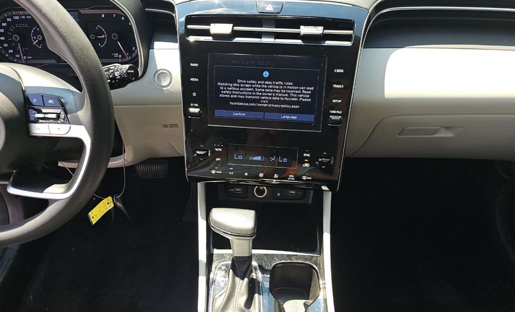 Used 2024 Silver Hyundai SEL image 6