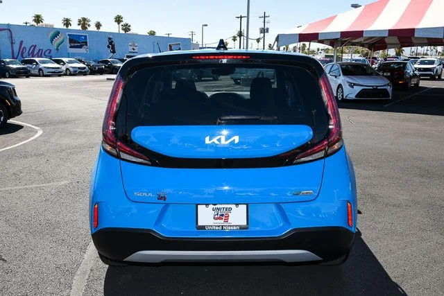 Used 2024 Blue Kia EX image 4