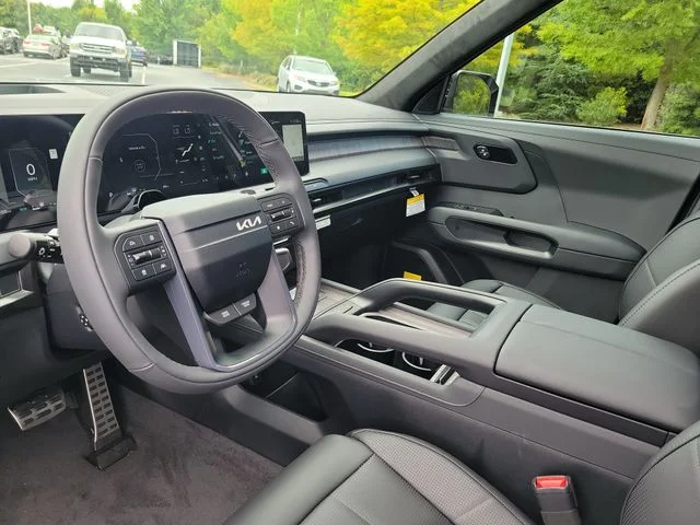 New 2027 Wolf Gray Kia X-LINE SX PRESTIGE image 13