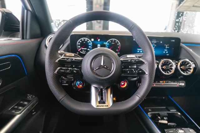 New 2026 Polar White Mercedes-Benz GLA 35 AMG® image 53