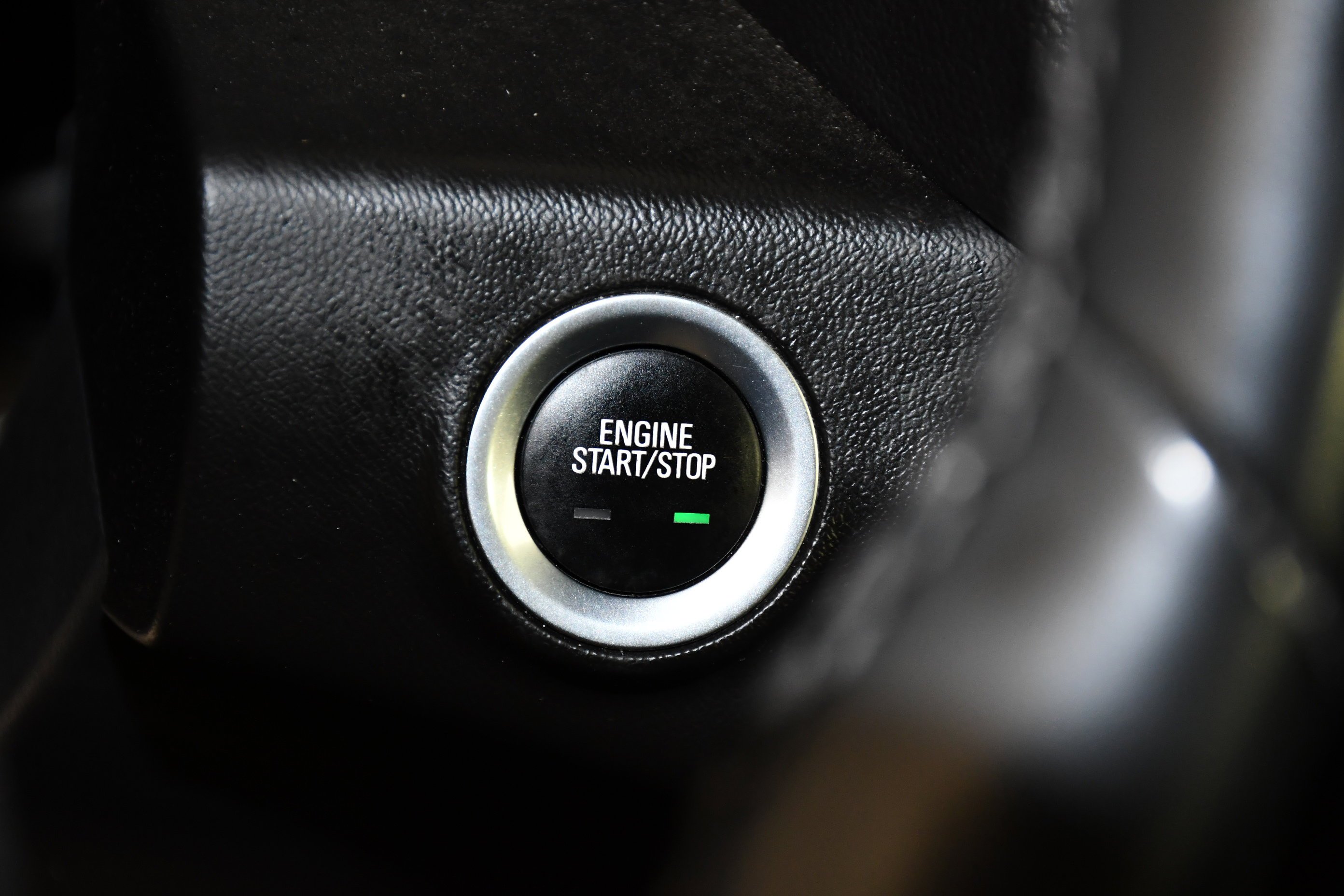 Used 2024 Sterling Metallic GMC SLT image 25