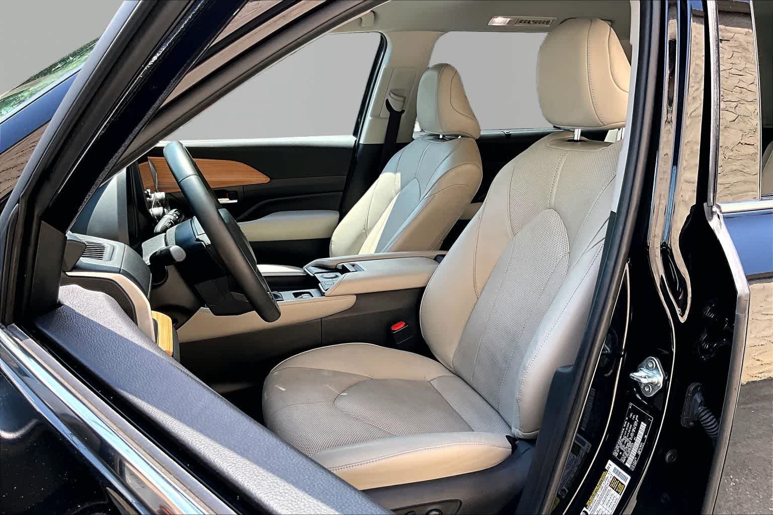 2024 Toyota Grand Highlander Limited - Photo 8