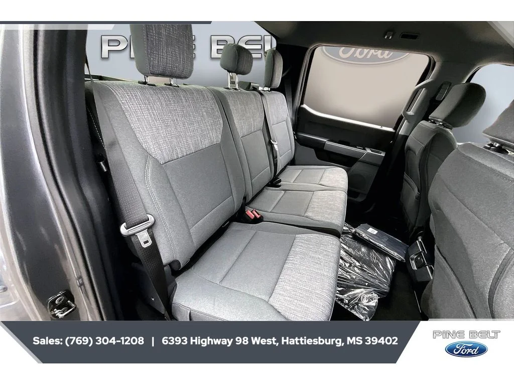 New 2026 Carbonized Gray Metallic Ford F-250® XLT image 21