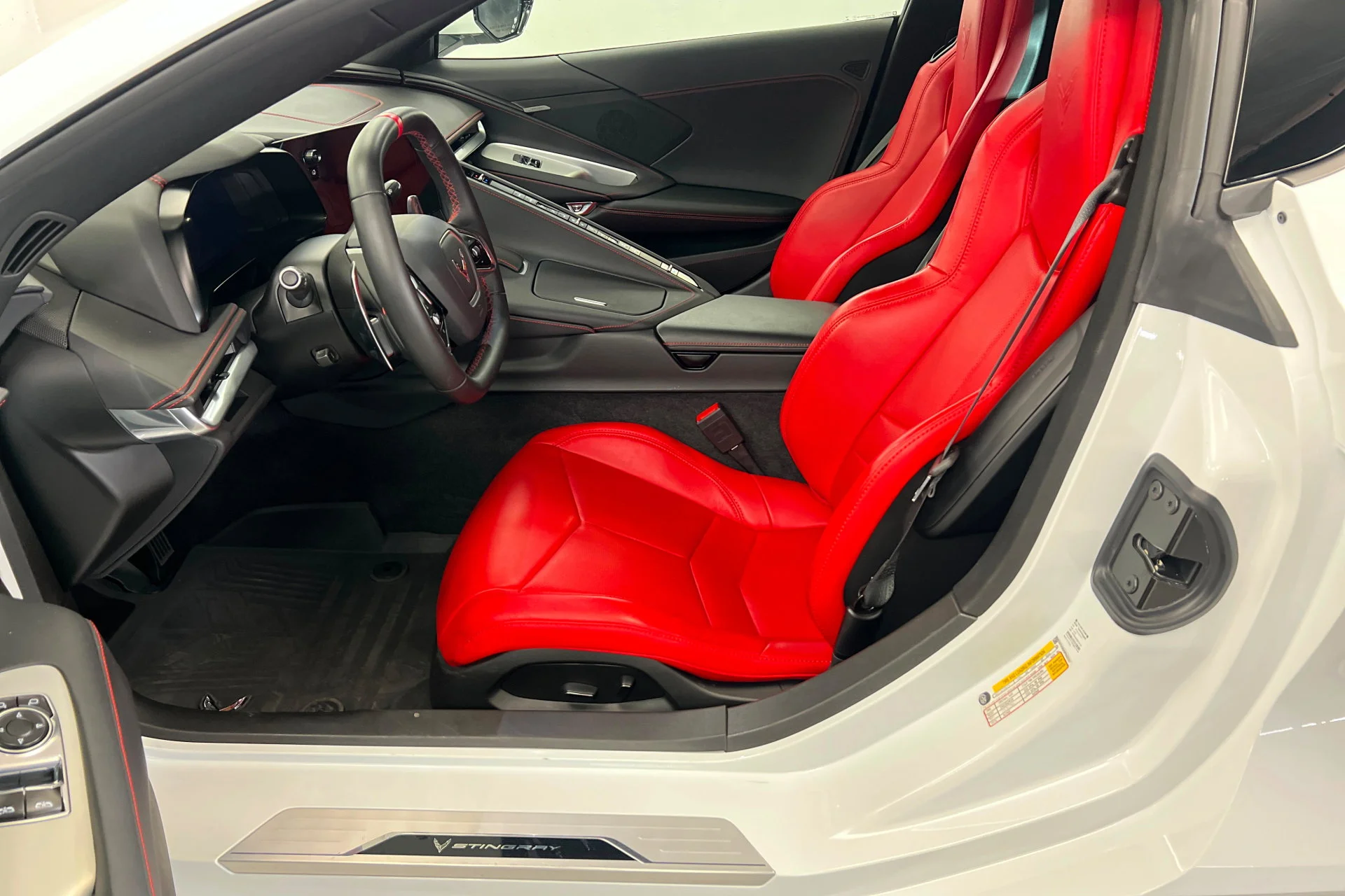 2023 Chevrolet Corvette 1LT - Photo 13