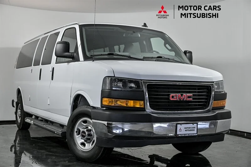2023 GMC Savana Passenger
