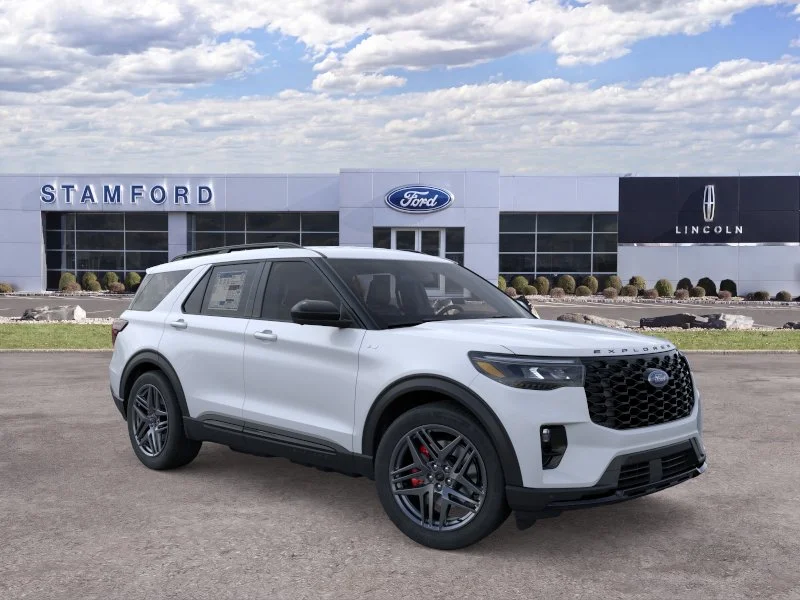 New 2026 Space White Metallic Ford ST-Line image 7
