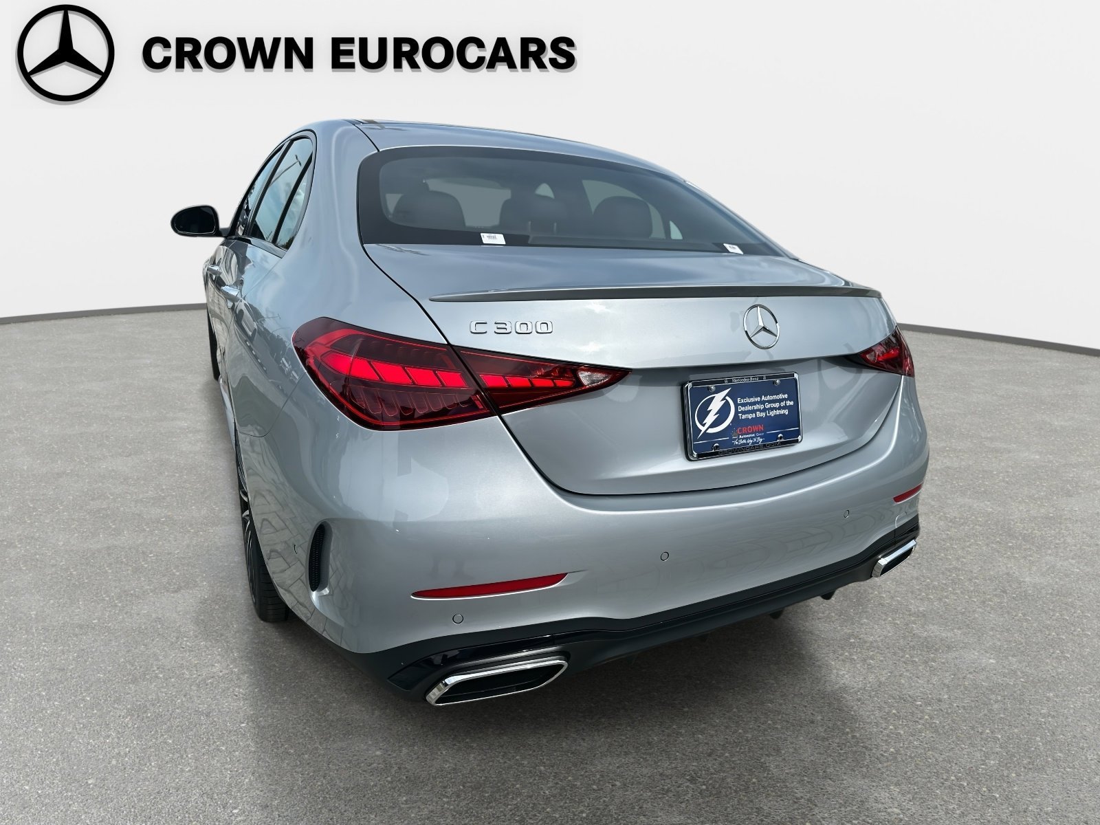 2025 Mercedes-Benz C-Class Sedan C 300 - Photo 9