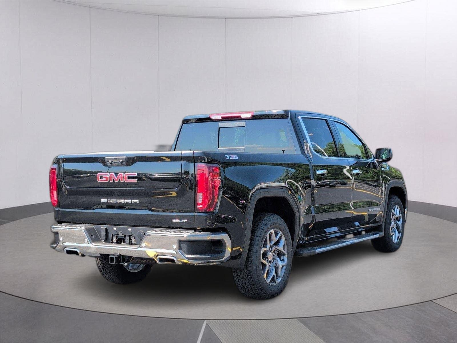 New 2026 Onyx Black GMC SLT image 7