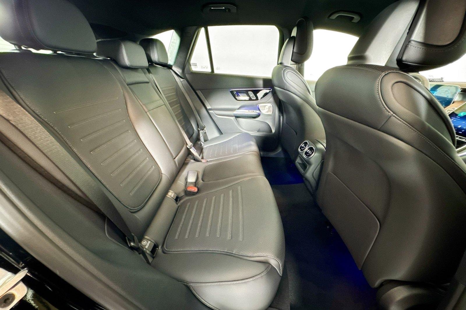 New 2026 Black Mercedes-Benz GLC 300 image 24