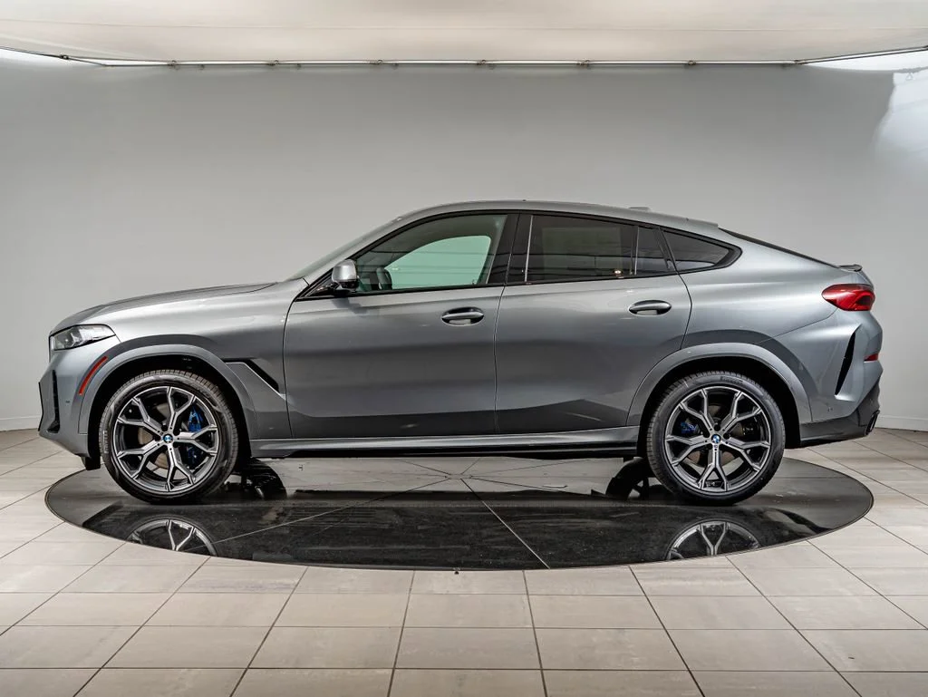 New 2027 Gray Metallic BMW xDrive40i image 8