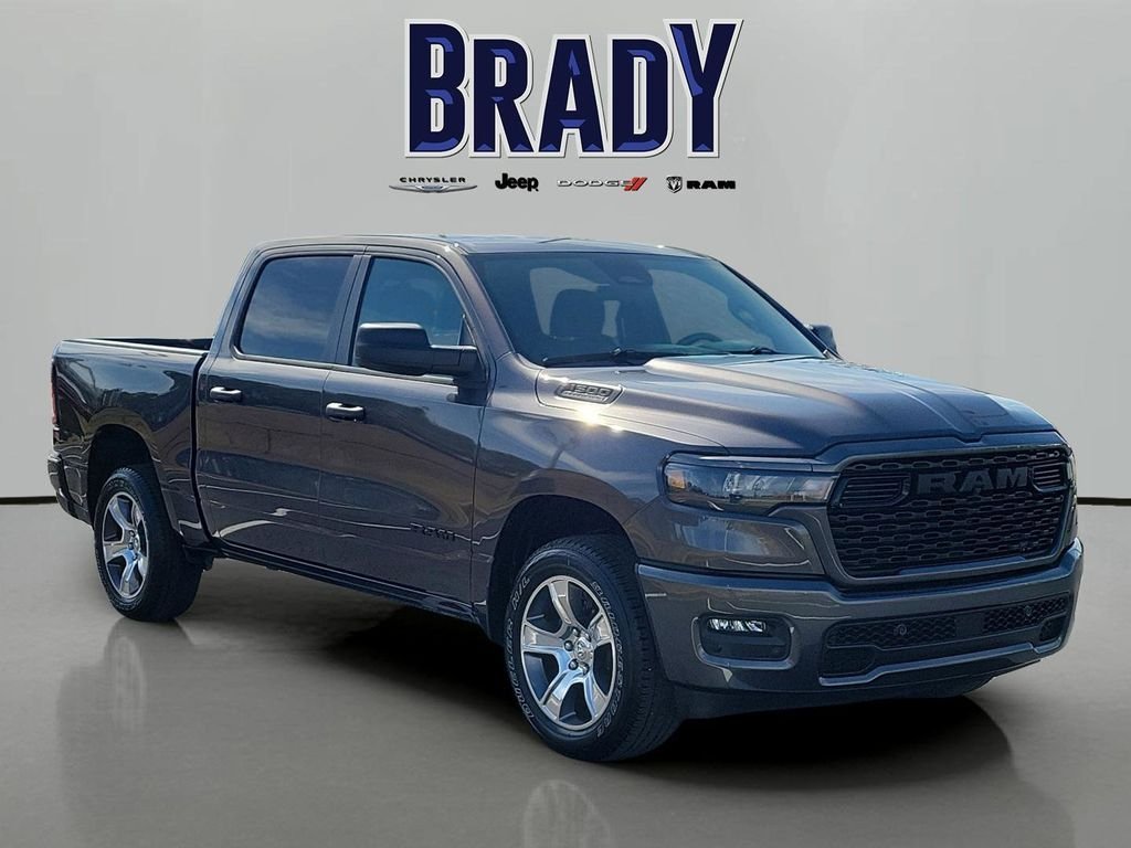 2026 RAM 1500 Express Crew Cab 5'7's photo