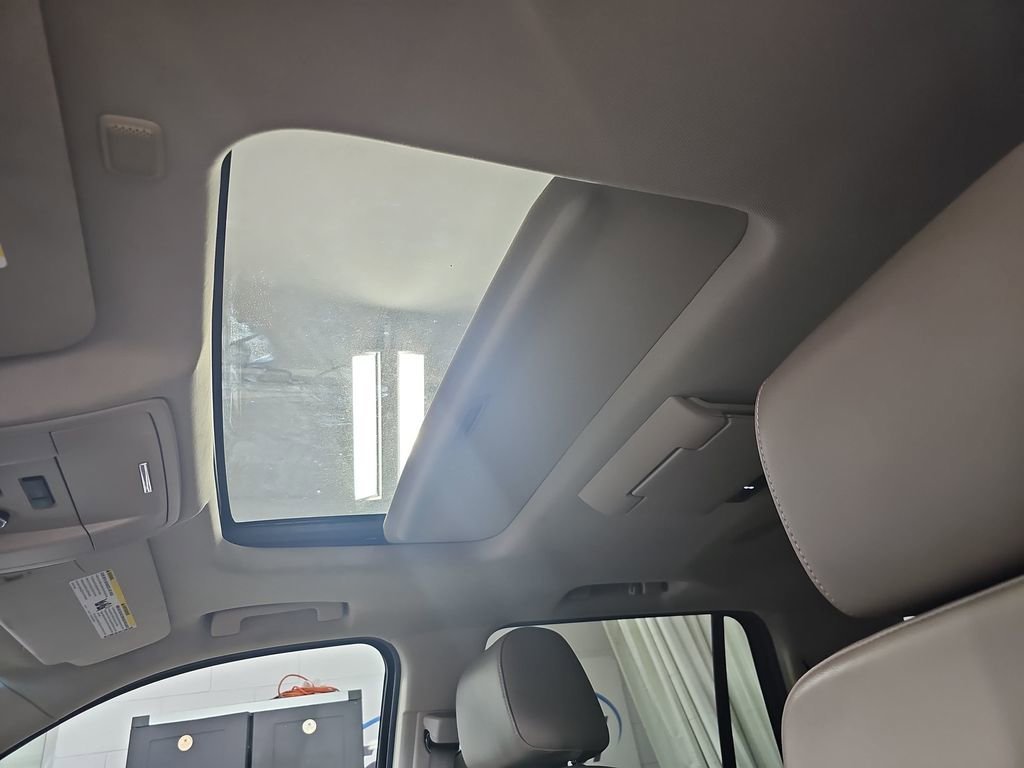 Used 2015 CHAMPAGNE SILVER METALLIC Chevrolet LT image 36