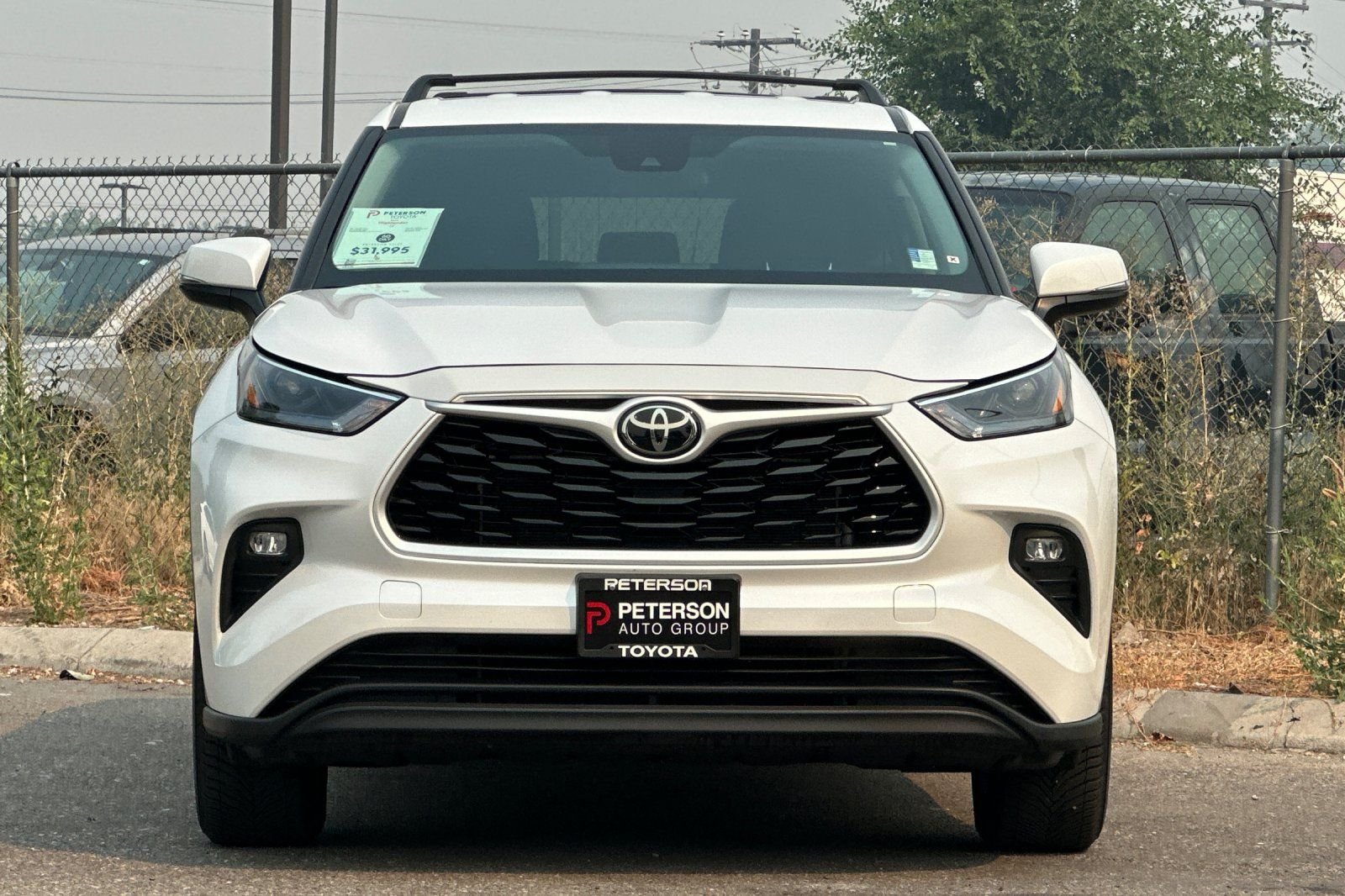 Used 2023 Beige Toyota LE image 9