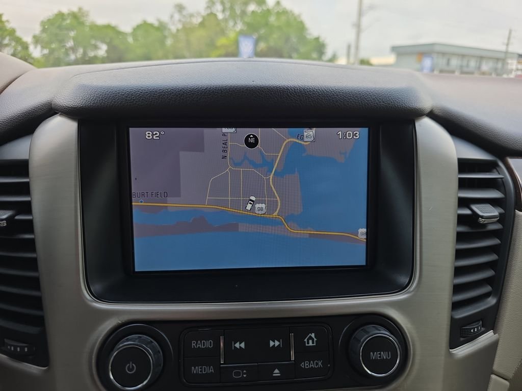 Used 2015 White GMC Denali image 24