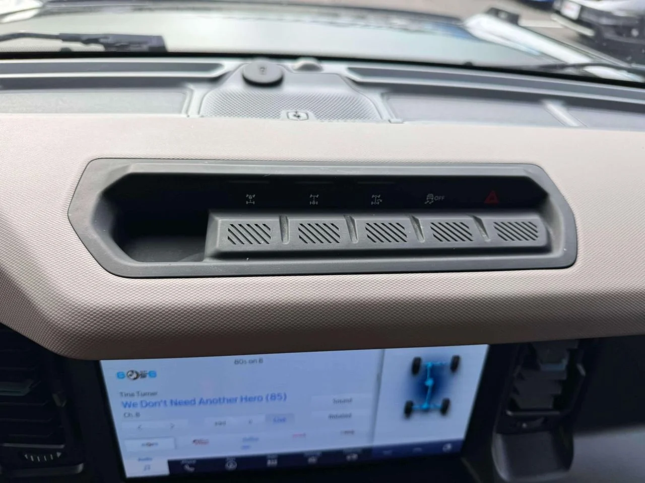 Used 2022 Shadow Black Ford Wildtrak image 31