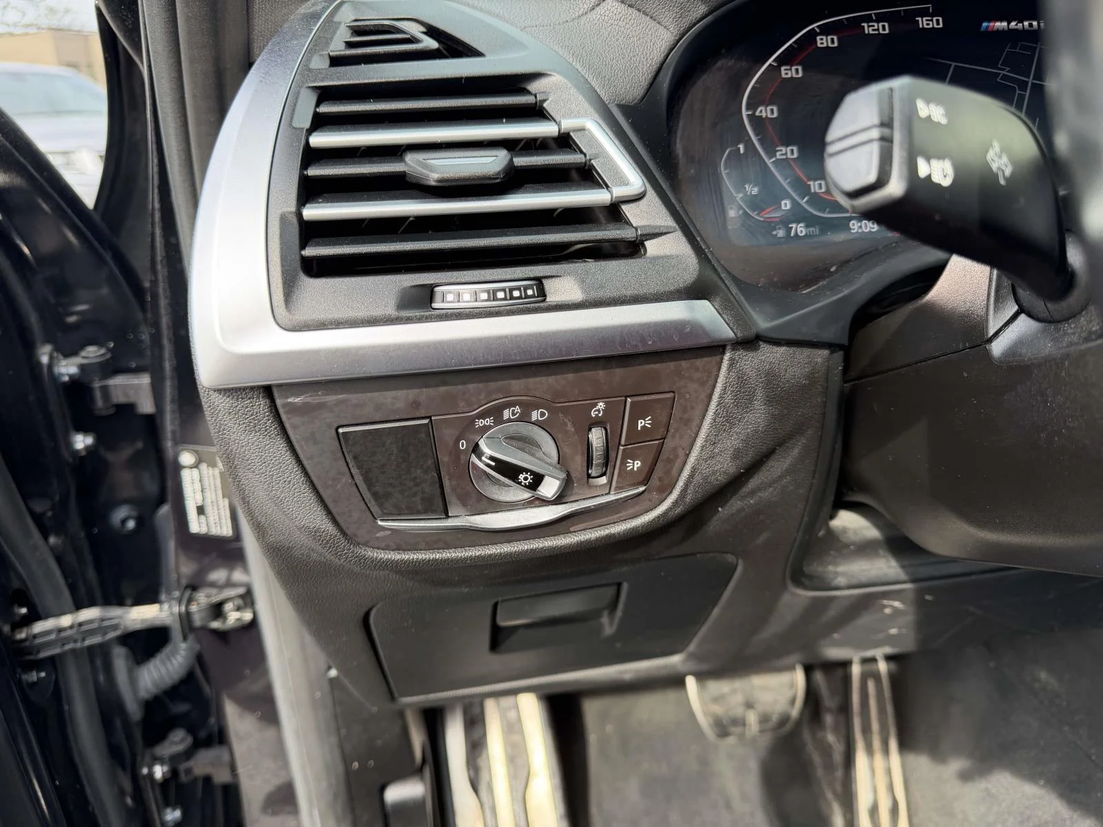 Used 2024 Black BMW M40i image 18